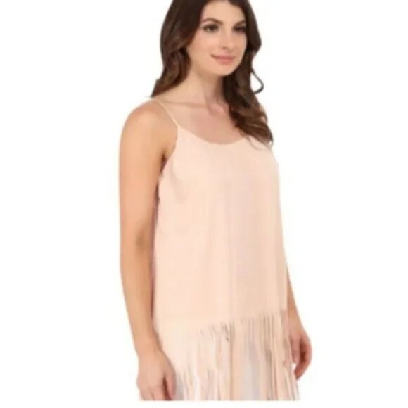 NWT VINCE CAMUTO WOMEN'S APRICOT FRINGE HEM BLOUSE MEDIUM - Picture 1 of 7